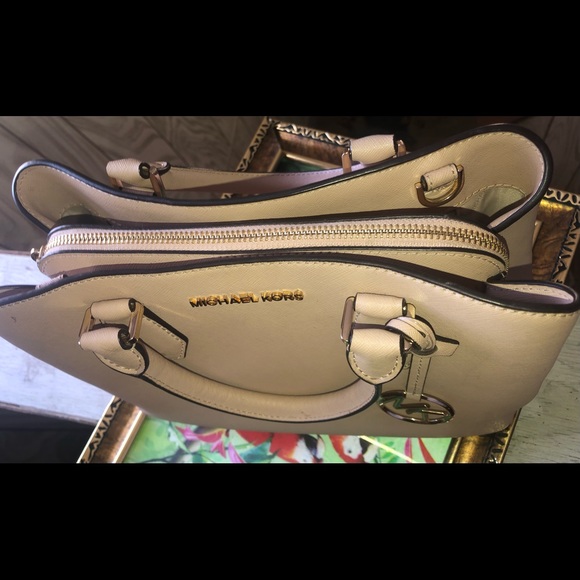 Michael Michael Kors Camille Mini Top Handle Bag - Picture 2 of 6